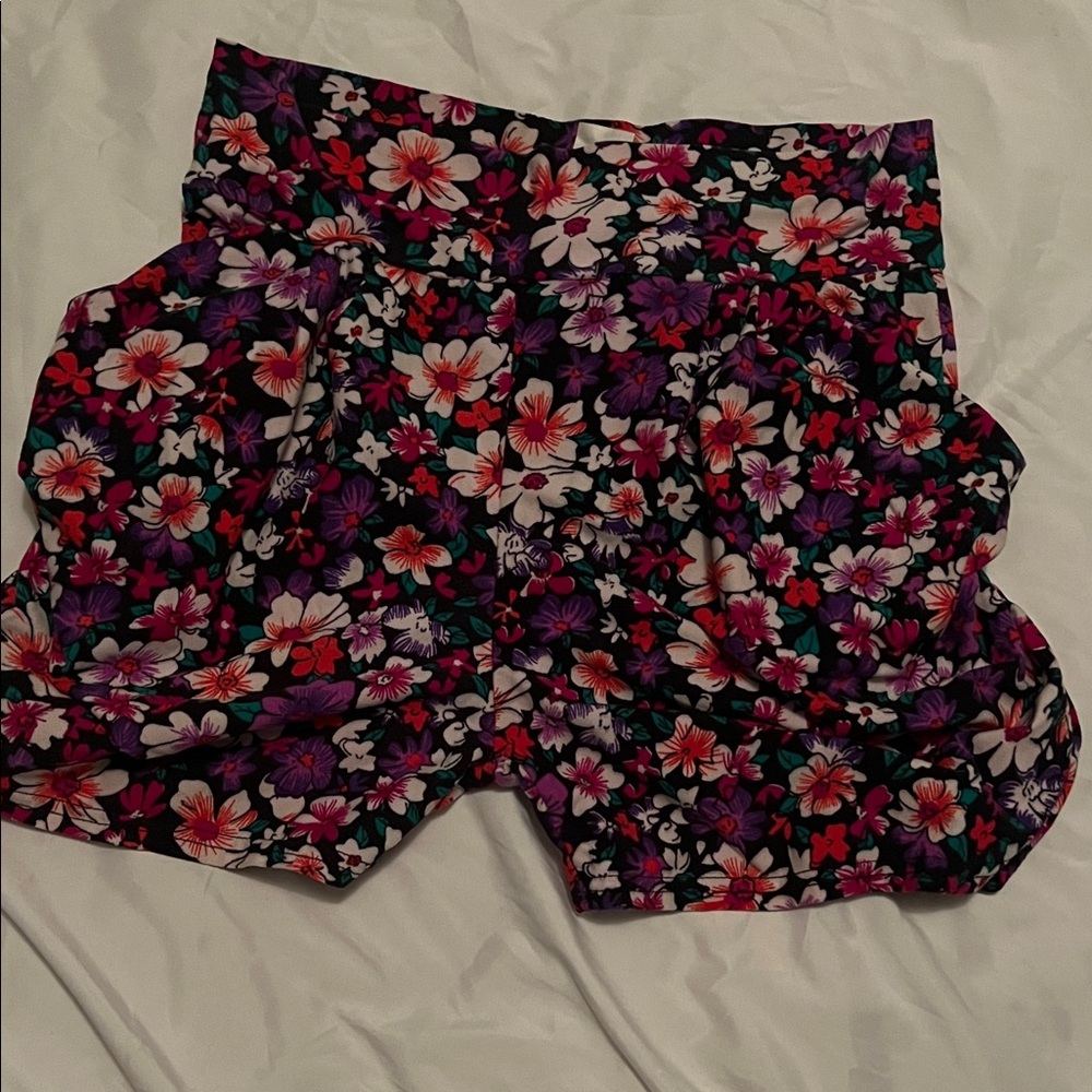 New Mix Floral Women's Shorts - Black, Red, Purple, White
